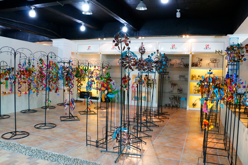鐵藝風車展廳